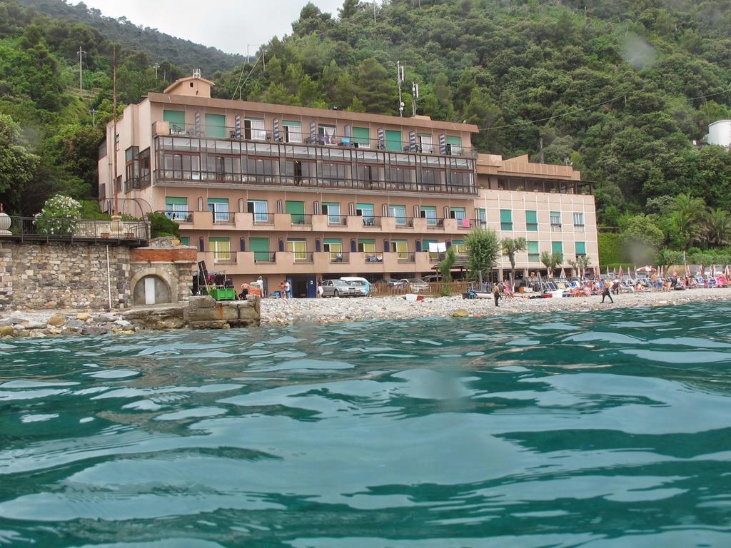 Hotel Capo Noli Exterior foto